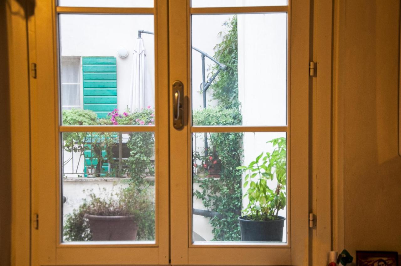 Domus Nova Residenza Il B&B 曼托瓦 外观 照片